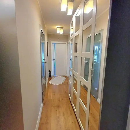Sunny Two-room Lägenhet *